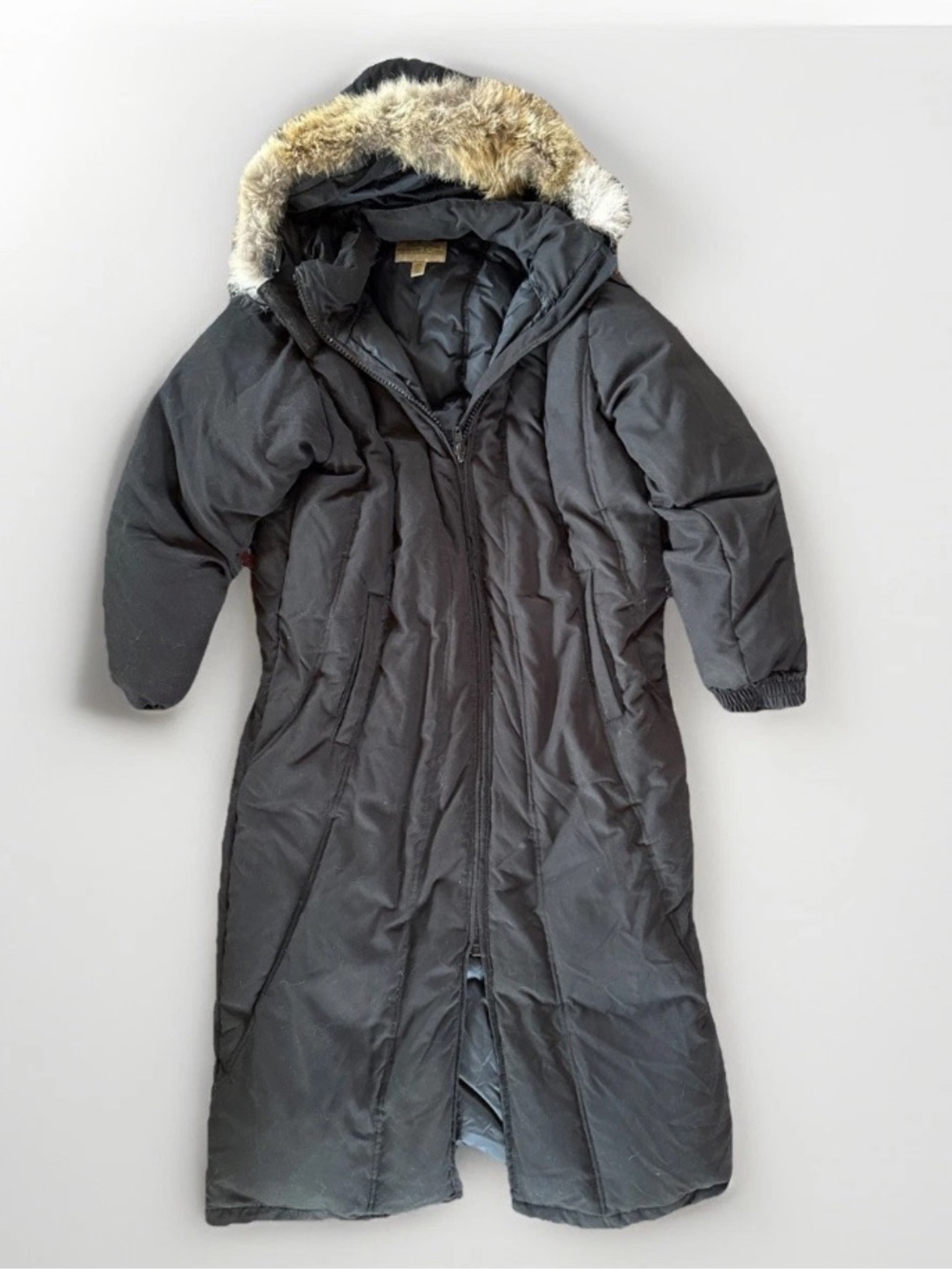 Women’s Cabela’s Goose down 550 Fill Power Long Coat Parka Fur Zip off Hood Sz L
